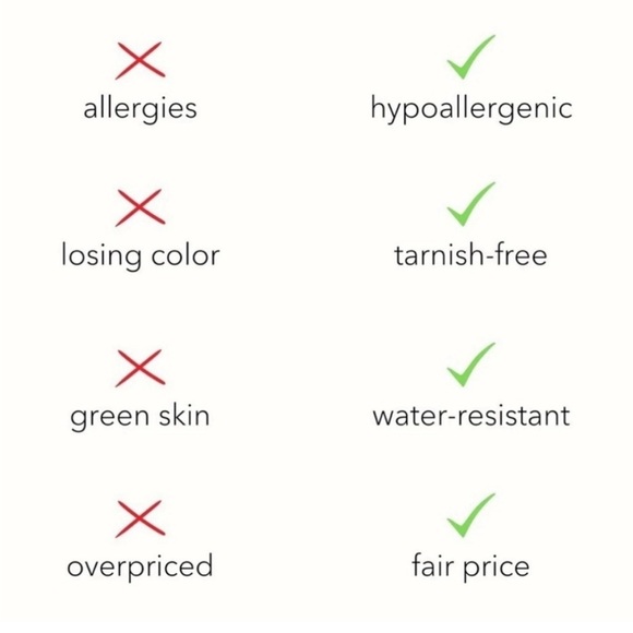 14K Gold Plated Heart Stud Earrings - Picture 3 of 7